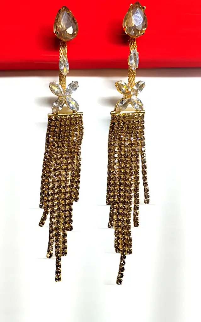 Elegant Gold Fringe Statement Earrings 💖