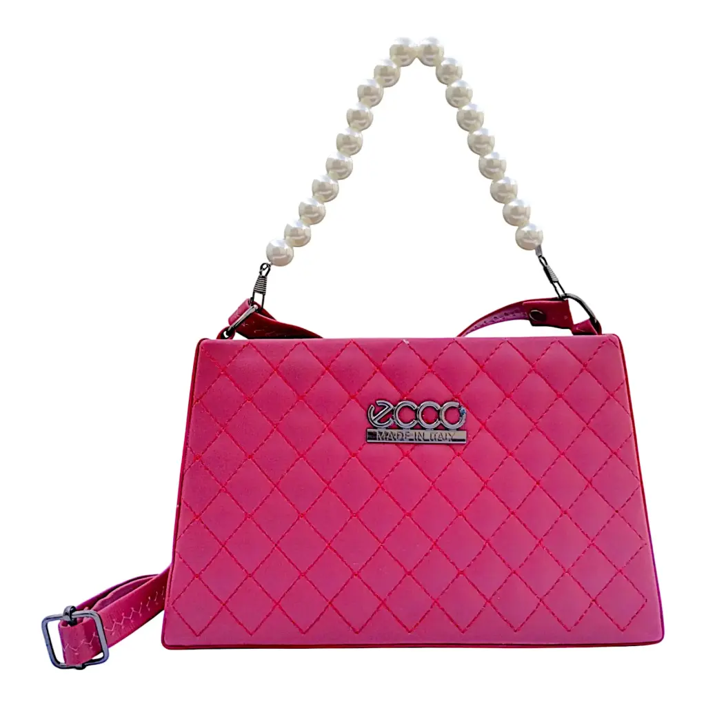 Elegant Shoulder Bag with Front Flap 👜