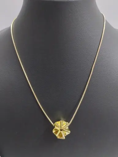 Sculpted Pinwheel Pendant Necklace 🌼🌟