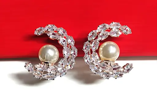 [KLE023] Chic Crystal & Pearl C-Hoop Earrings ✨